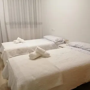 https://apartamento-la-muralla-ii.es-andalucia.com